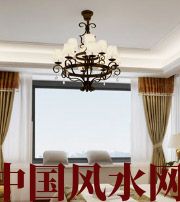 随州卧室镜面吊顶影响夫妻财运？